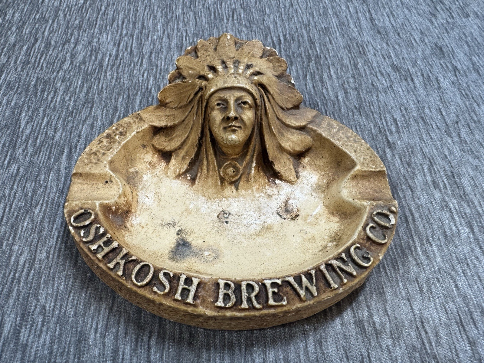 Vintage Oshkosh Brewing Co. Ashtray Ash Tray Indian Native American Advertising 
