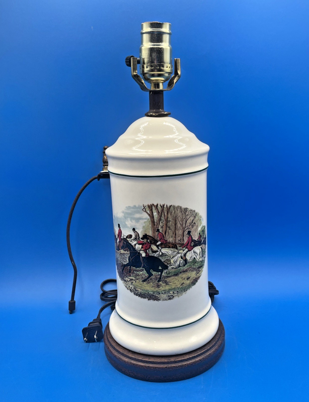 VINTAGE PFALTZGRAFF FOX HUNT SCENE TABLE LAMP EQUESTRIAN DECOR, NEW WIRING VINTAGE PFALTZGRAFF FOX HUNT SCENE TABLE LAMP EQUESTRIAN DECOR, NEW WIRING