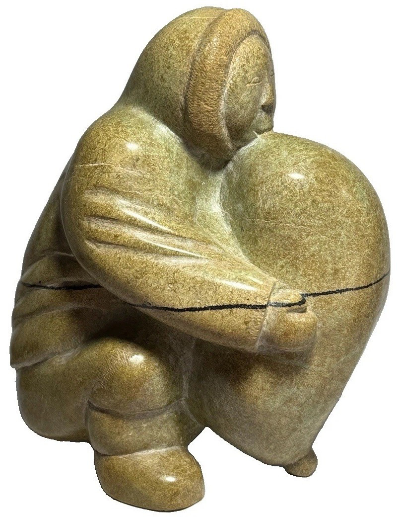 ANNIE MICHAEL 1935-1999 INUIT KIMMIRUT NUNAVUT CANADA STONE CARVING SCULPTURE