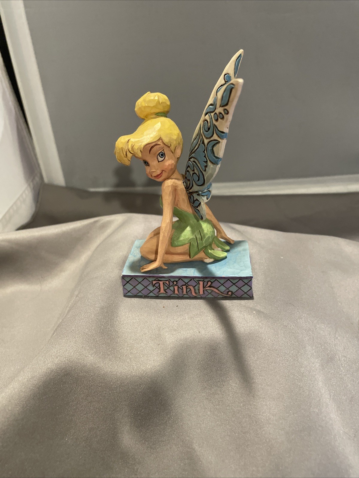 Walt Disney Showcase Collection Jim Shore Tinker Bell Pixie Pose Tink Figurine Walt Disney Showcase Collection Jim Shore Tinker Bell Pixie Pose Tink Figurine