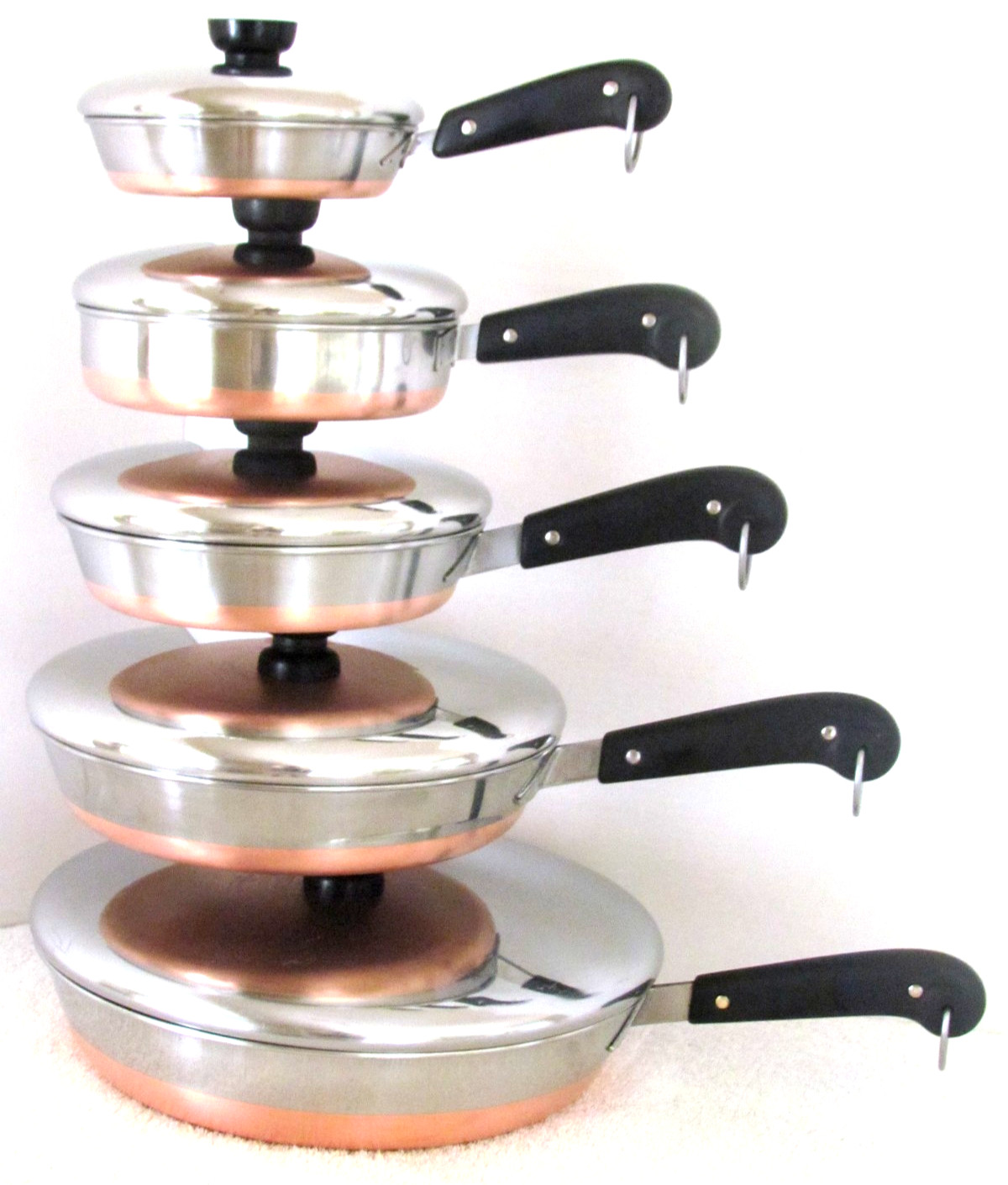 REVERE WARE PRE 68 SKILLET LOT FRYERS, RARE FLAT SIDED 7 REVERE WARE PRE 68 SKILLET LOT FRYERS, RARE FLAT SIDED 7
