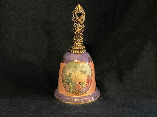 Bronze and Porcelain Hummingbird Bell BS 114 Bronze and Porcelain Hummingbird Bell BS 114