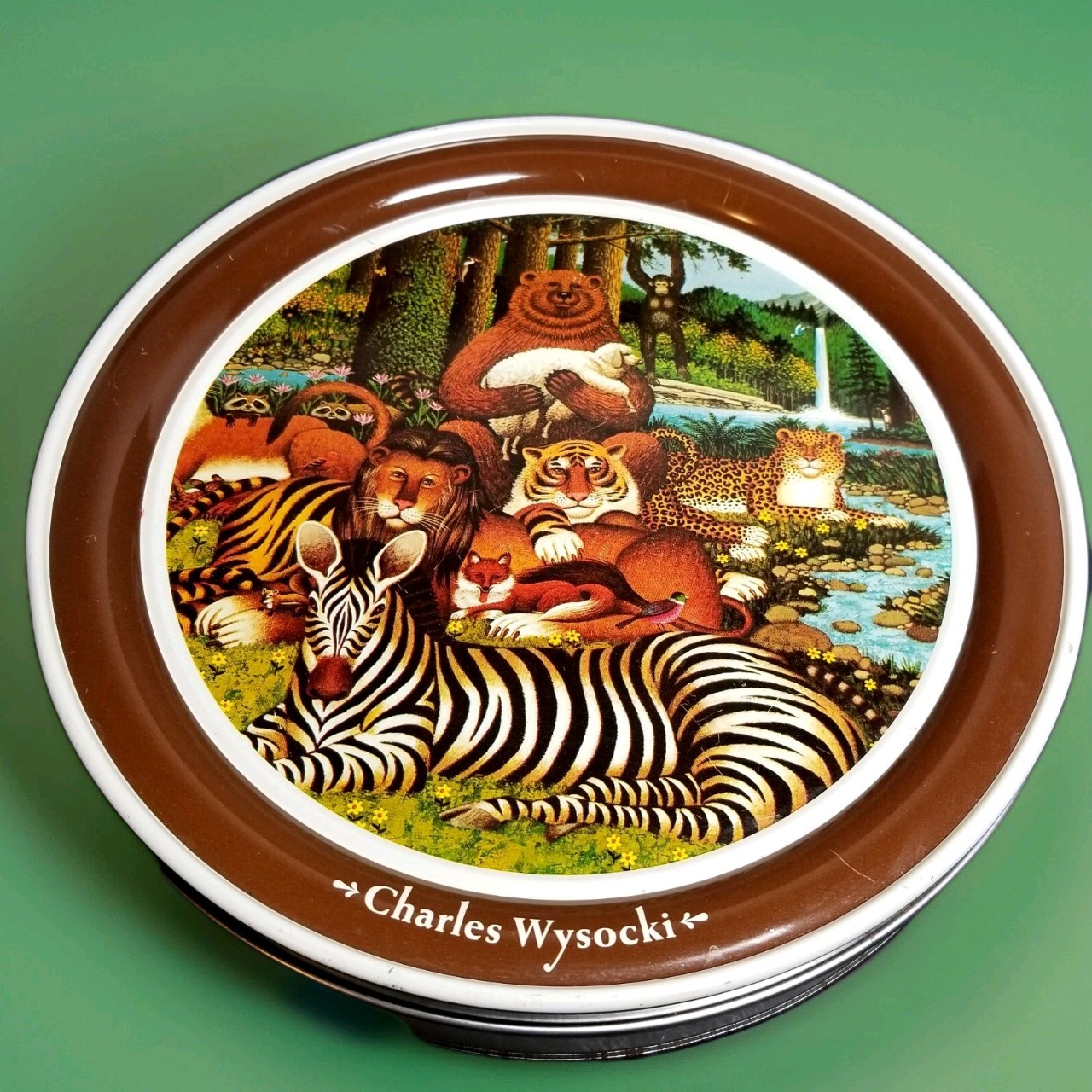 Olive Tin VTG  1990s RARE Chumbuddies Charles Wysocki 9.5