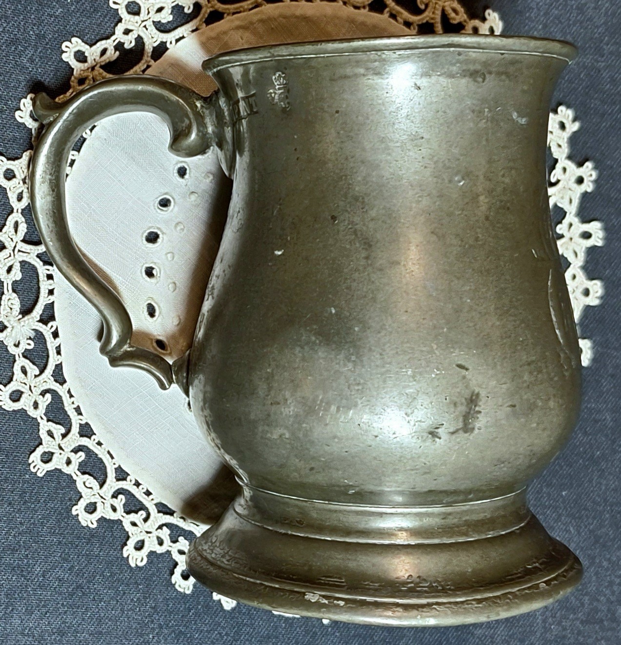 ANTIQUE English Pewter Victorian Welsh Pembrokeshire 1/2 Pint Sized Ale Mug ANTIQUE English Pewter Victorian Welsh Pembrokeshire 1/2 Pint Sized Ale Mug