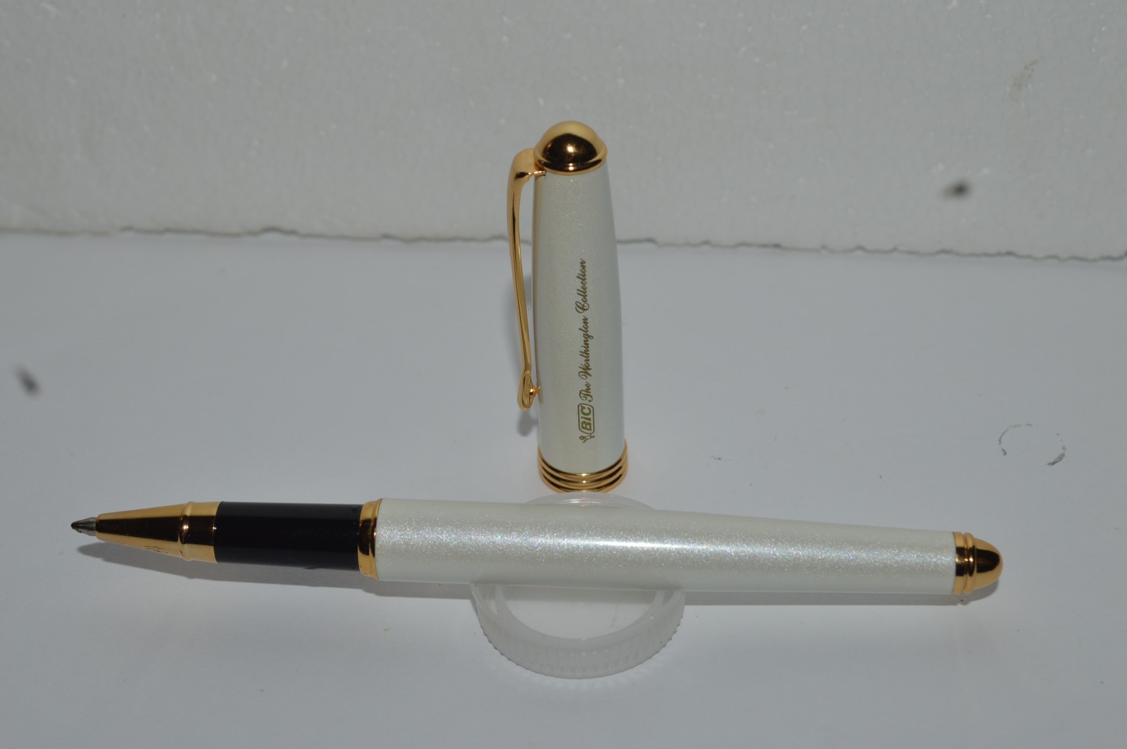 BIC Worthington Collection Rollerball Pen White Lacquer Salesman\'s Sample NOS