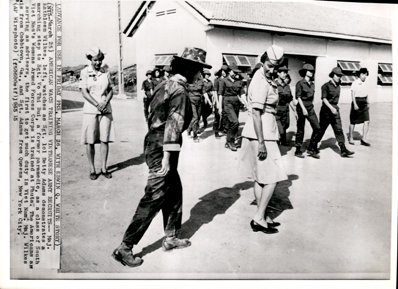 LG40 1965 AP Wire Photo AMERICAN WACS TRAINING VIETNAMESE ARMY WOMEN RECRUITS LG40 1965 AP Wire Photo AMERICAN WACS TRAINING VIETNAMESE ARMY WOMEN RECRUITS