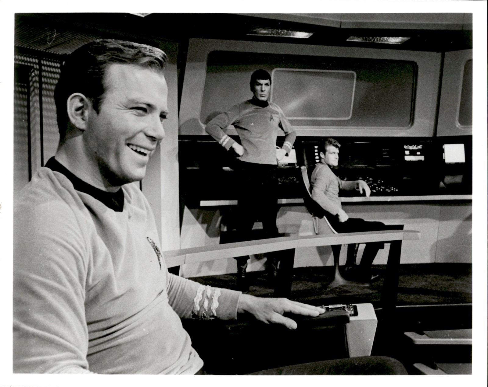 LD432 2nd Gen Restrike Photo WILLIAM SHATNER LEONARD NIMOY KIRK SPOCK STAR TREK LD432 2nd Gen Restrike Photo WILLIAM SHATNER LEONARD NIMOY KIRK SPOCK STAR TREK