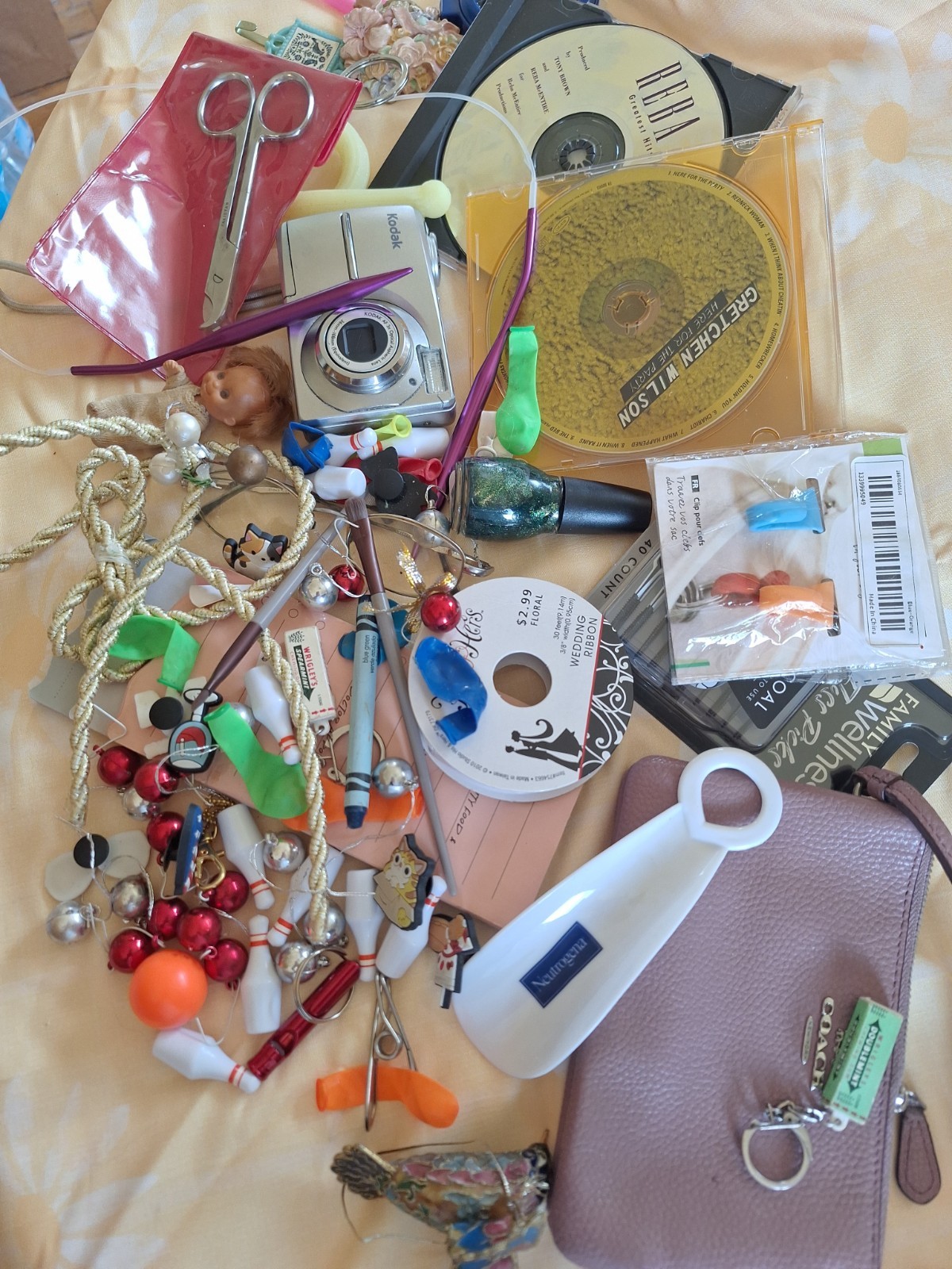 Estate Junk Drawer Lot Vintage To Now Assorted Items Literally Junk Drawer READ Estate Junk Drawer Lot Vintage To Now Assorted Items Literally Junk Drawer READ