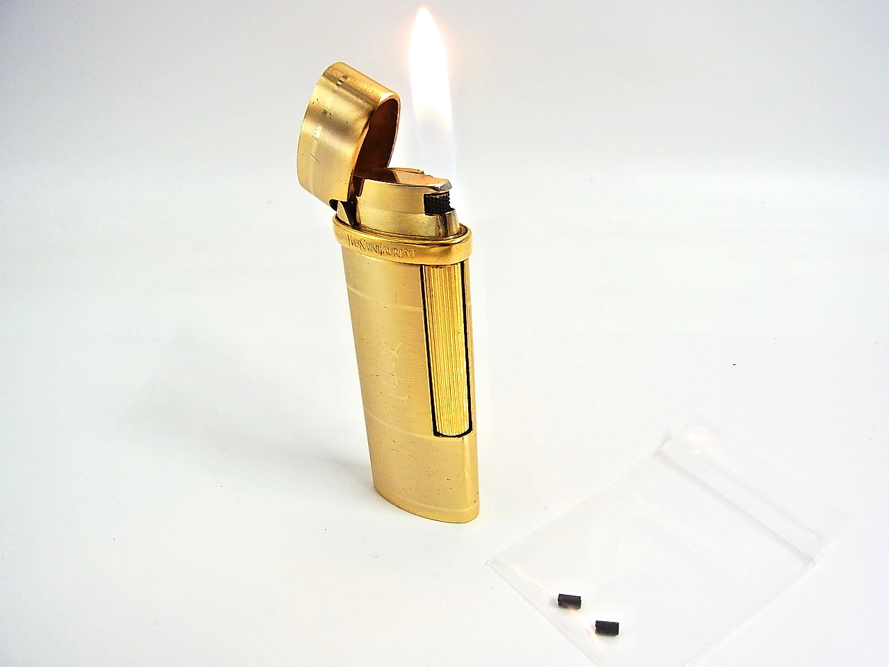 Working Yves Saint Laurent YSL Gas Lighter Gold Plated with 2pcs flints EX