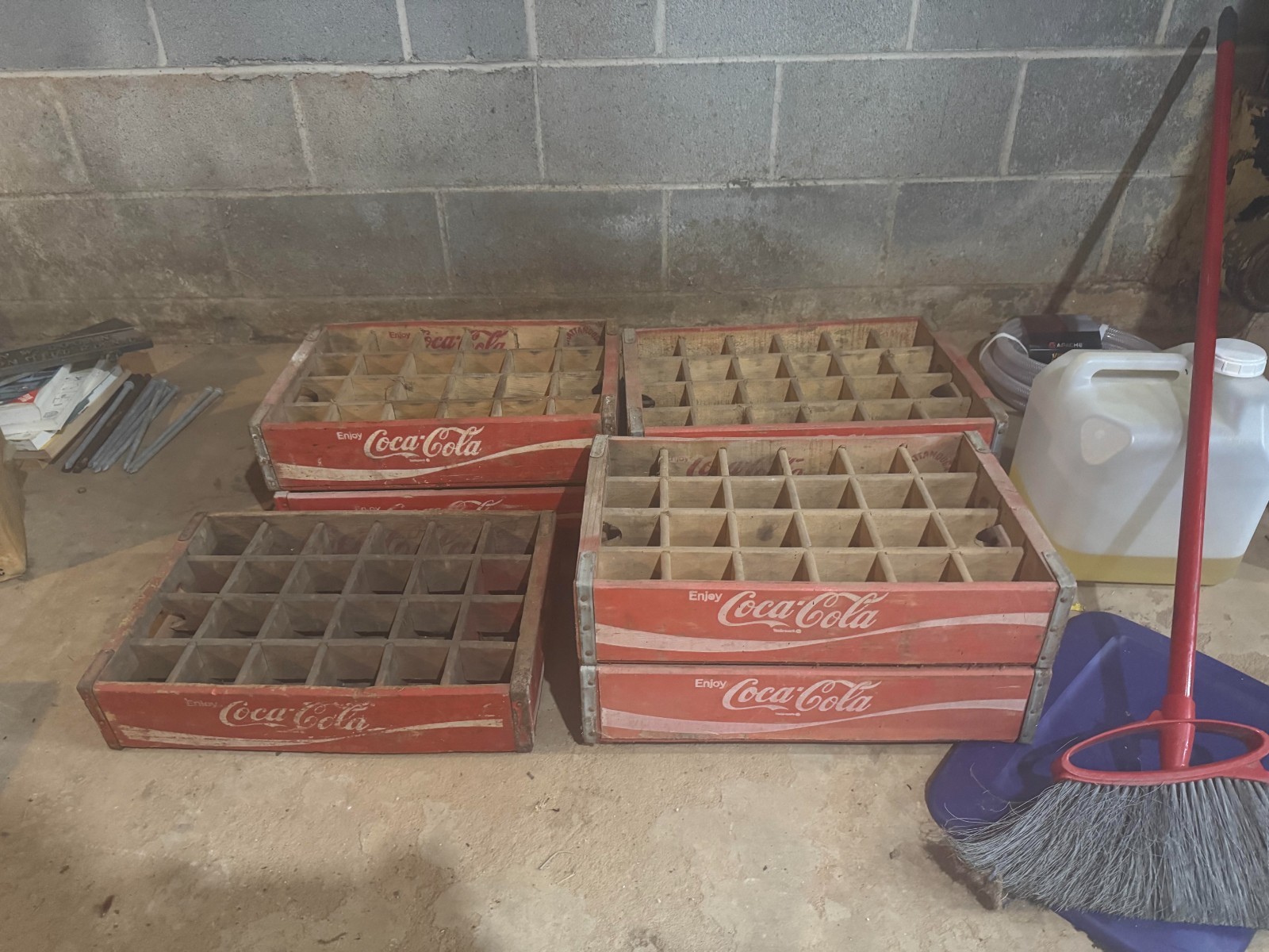 7 Coca Cola wooden crates, Red, 18.5x12x4.3, 24 bottle slots, made 1960-1974 7 Coca Cola wooden crates, Red, 18.5x12x4.3, 24 bottle slots, made 1960-1974