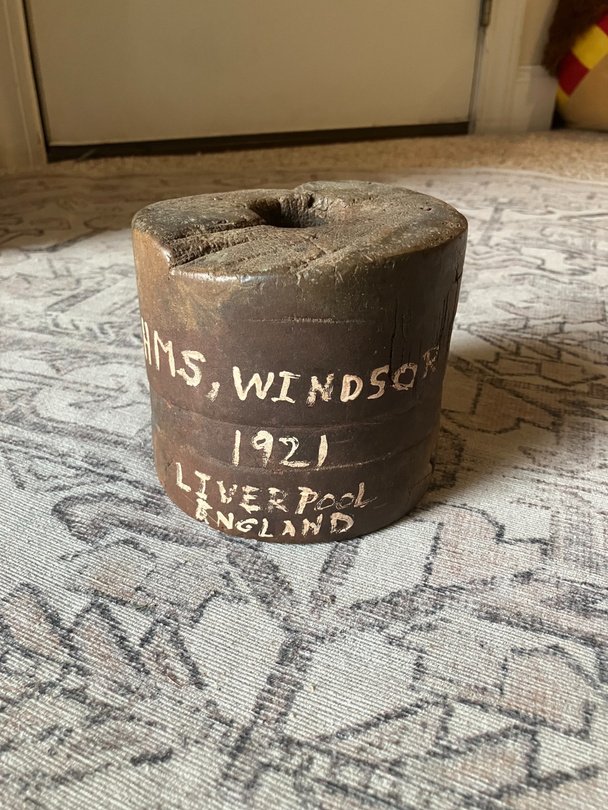 ANTIQUE SHIP'S BULLSEYE OR SIMILAR FROM HMS WINDSOR - ROYAL NAVY SHIP 1921 ANTIQUE SHIP'S BULLSEYE OR SIMILAR FROM HMS WINDSOR - ROYAL NAVY SHIP 1921