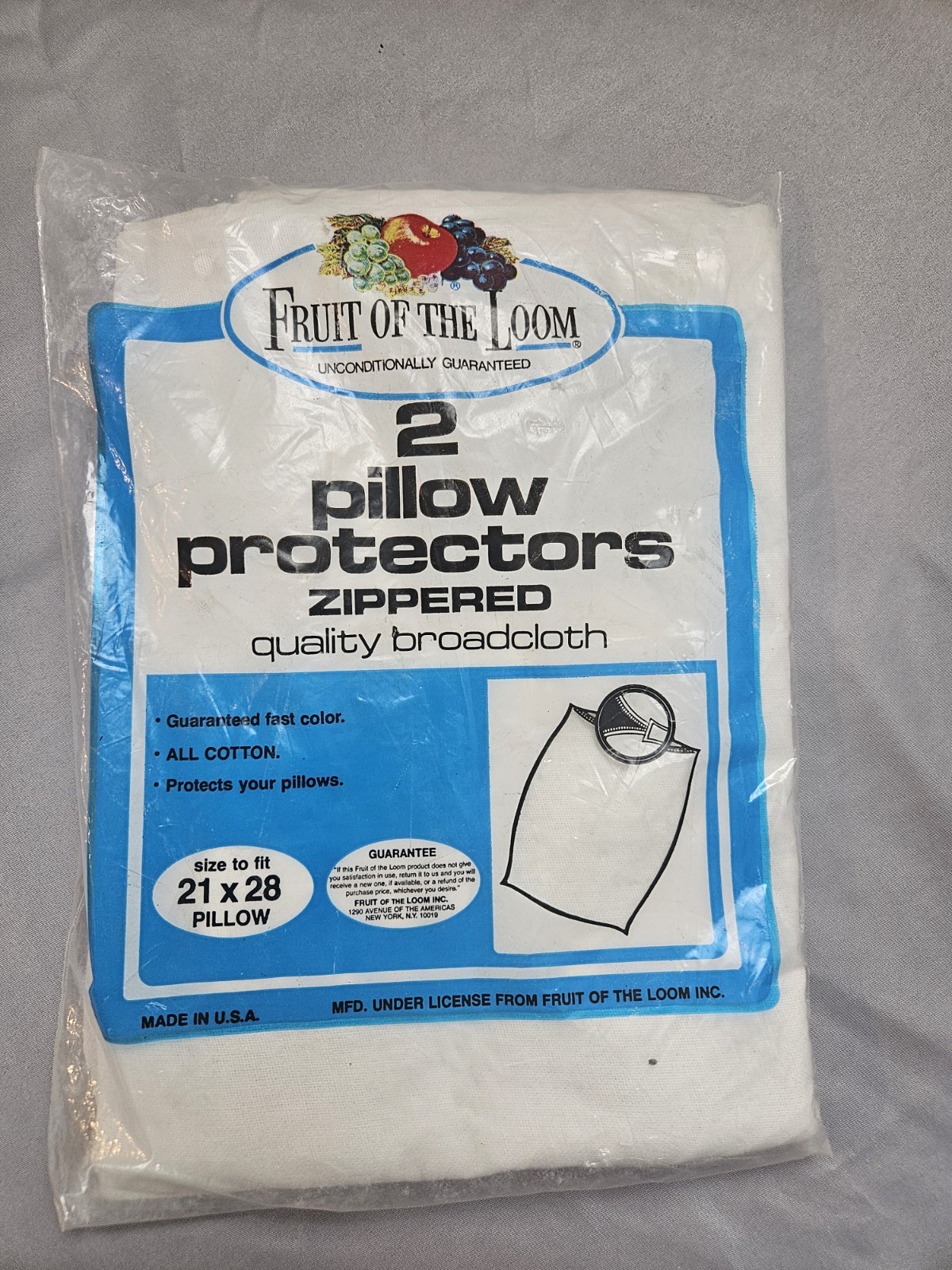 Vintage Fruit of the Loom 2 Zippered Pillow Protectors All Cotton Broadcloth NEW