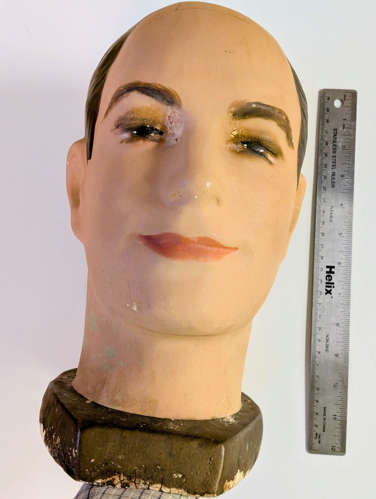 VINTAGE 1940's MANS PLASTER STORE MANNEQUIN HEAD             ALL OFFERS WELCOME
