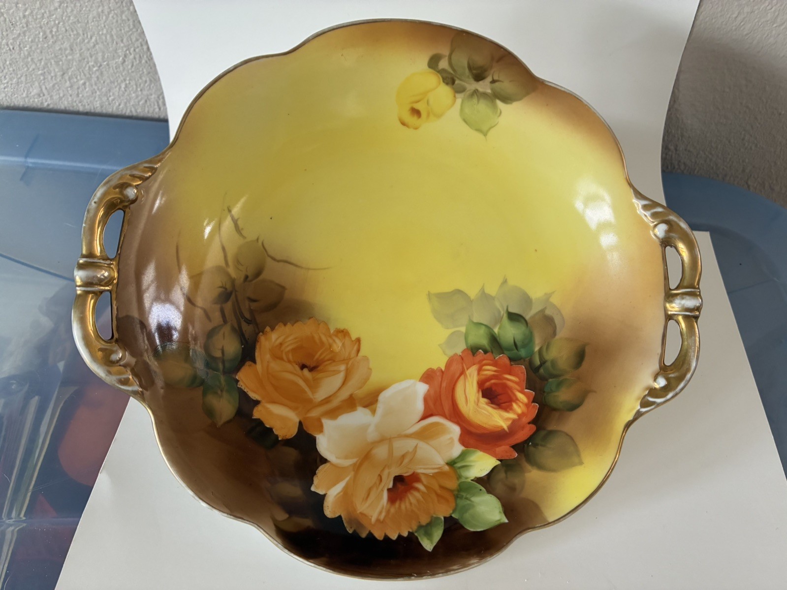 Vintage Noritake rose hand painted handle bowl with gold trimming. Vintage Noritake rose hand painted handle bowl with gold trimming.