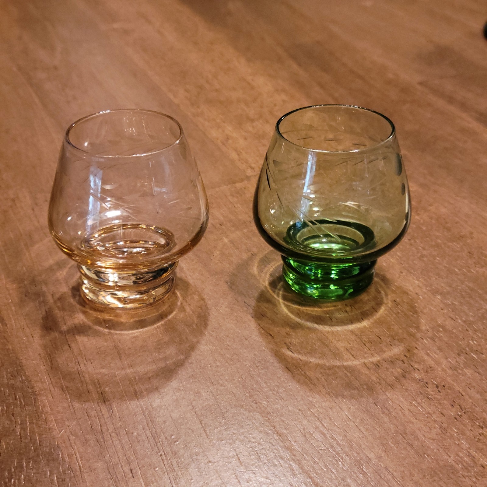 Vintage shot glasses set