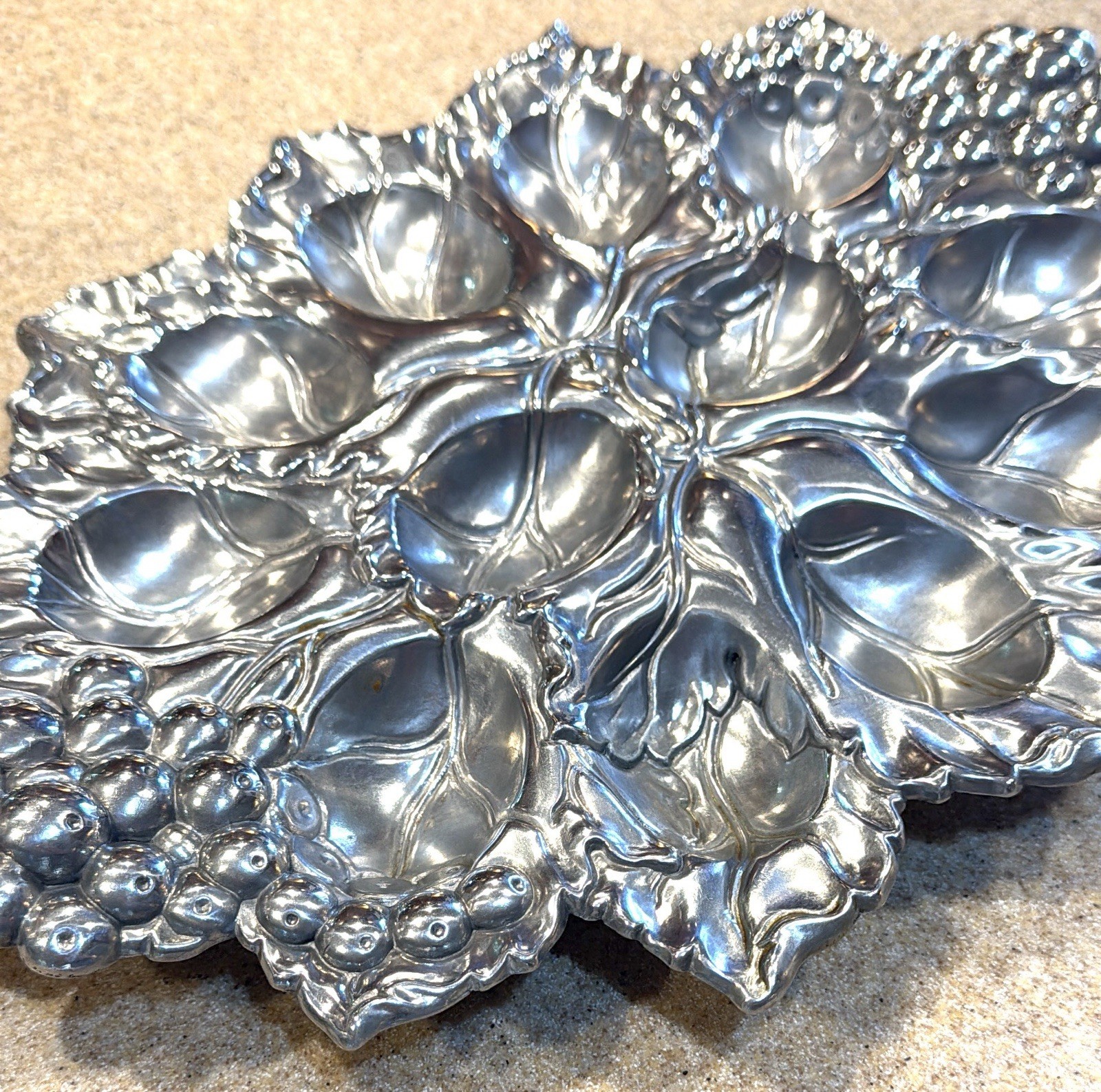 Arthur Court Grape Deviled Egg Tray Platter Holds 12 Eggs ~ Vintage 2004 ~ NWOB Arthur Court Grape Deviled Egg Tray Platter Holds 12 Eggs ~ Vintage 2004 ~ NWOB