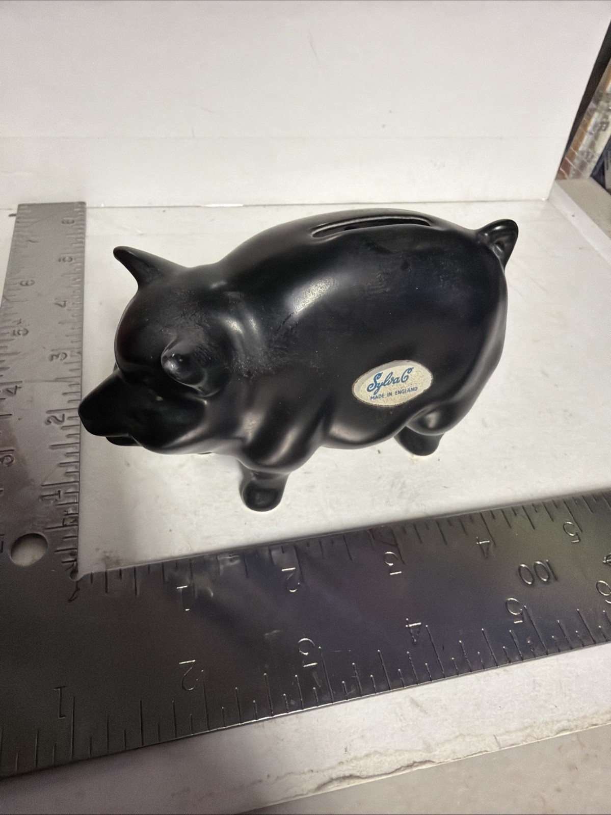 Vintage SYLVAC PIG PIGGY BANK- BLACK MATTE NICE CONDITION . Made in England Vintage SYLVAC PIG PIGGY BANK- BLACK MATTE NICE CONDITION . Made in England
