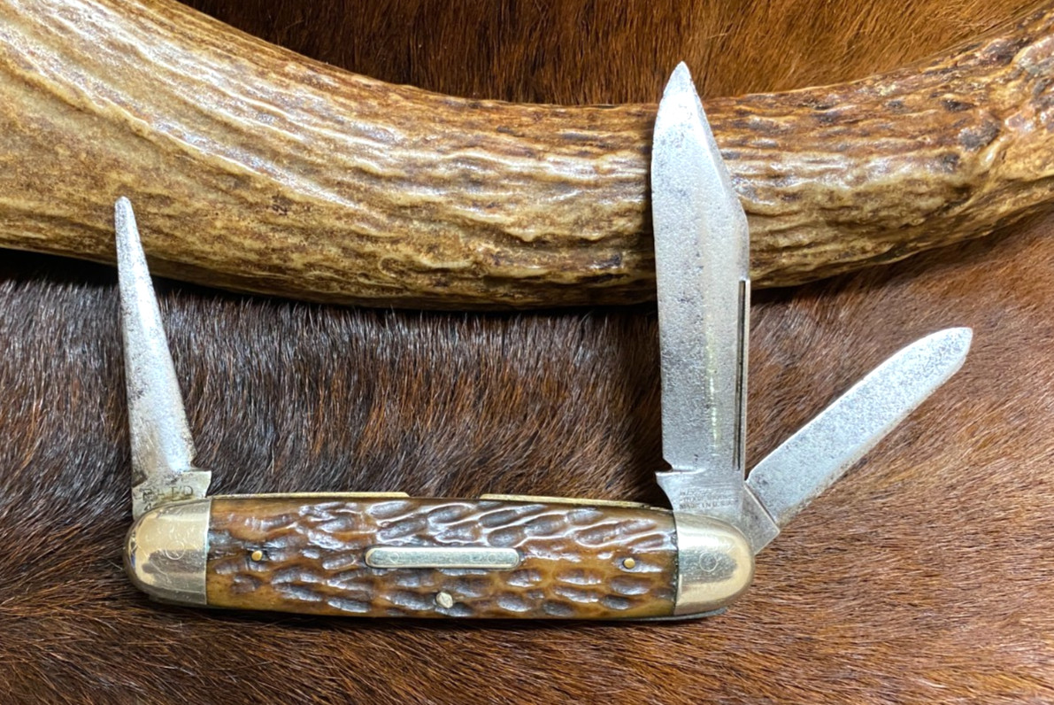 Winchester, Trademark, Made in USA., 3 Blade Cattle Pattern Knife, 3 5/8 Winchester, Trademark, Made in USA., 3 Blade Cattle Pattern Knife, 3 5/8