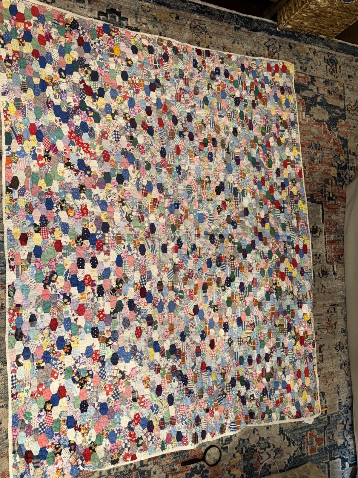 FABULOUS VTG Patchwork Quilt Feed Sacks Honeycomb? Pattern 54x72” Hand Stitched FABULOUS VTG Patchwork Quilt Feed Sacks Honeycomb? Pattern 54x72” Hand Stitched