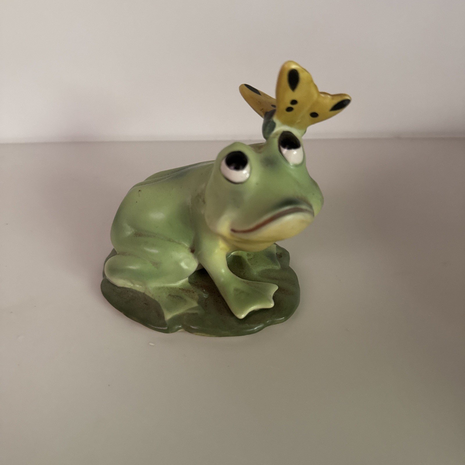 Vintage Josef Originals Ceramic Frog on Lilypad Butterfly on Head Korea Figurine