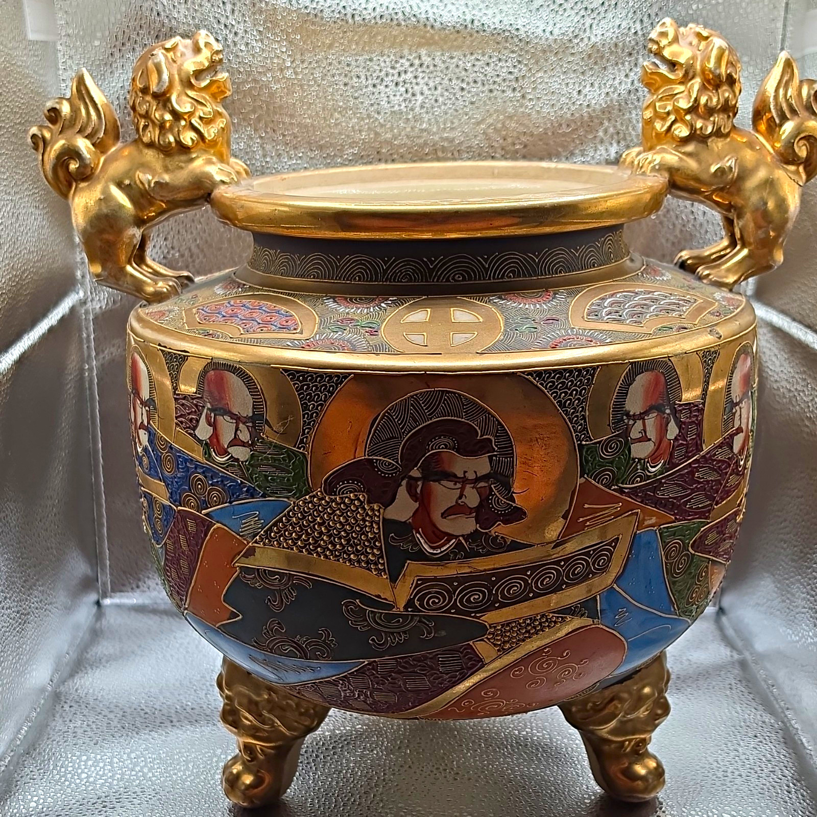 Choshuzan Japanese Satsuma tripod incense burner, Koro, OPEN, Signed, Antique
