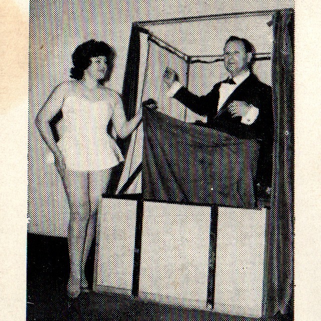 1940s Professor Professeur Carlson And Jenny Magician Magic Show Playing Card 1940s Professor Professeur Carlson And Jenny Magician Magic Show Playing Card