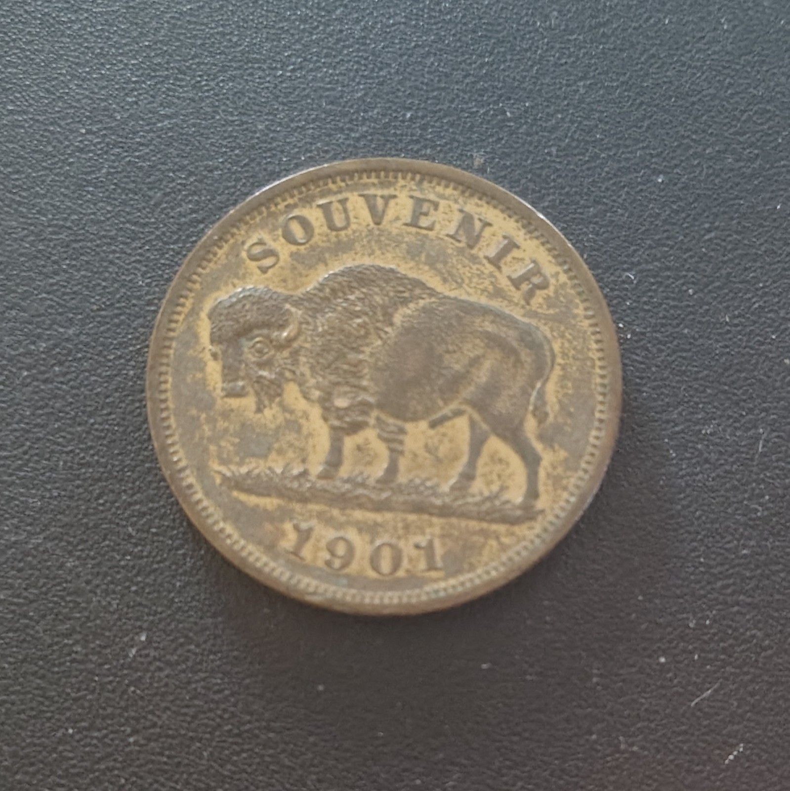 1901 PAN AMERICAN EXPOSITION SOUVENIR BRASS COIN TOKEN BUFFALO NY 1.25”/32mm 1901 PAN AMERICAN EXPOSITION SOUVENIR BRASS COIN TOKEN BUFFALO NY 1.25”/32mm