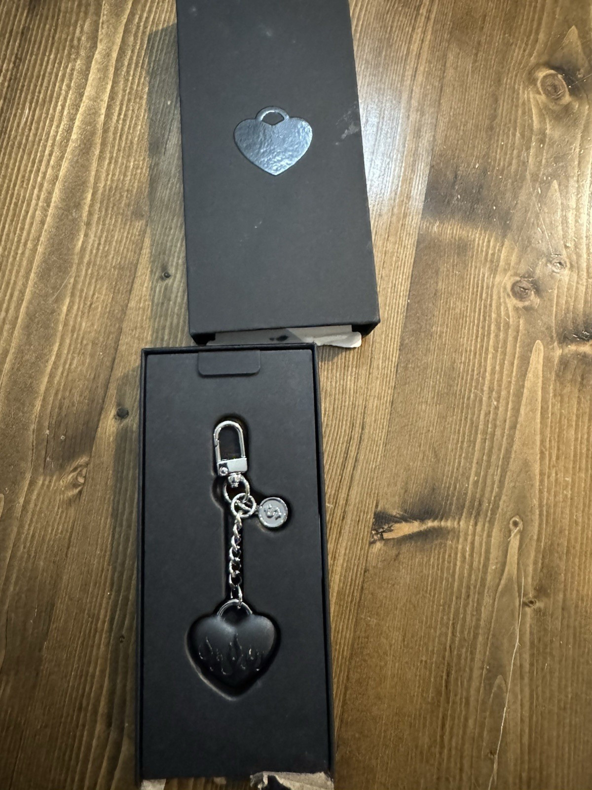 BRAND NEW, UNUSED CASH APP BLACK FLAMES HEART TAG KEYCHAIN, TAP TO PAY, RARE