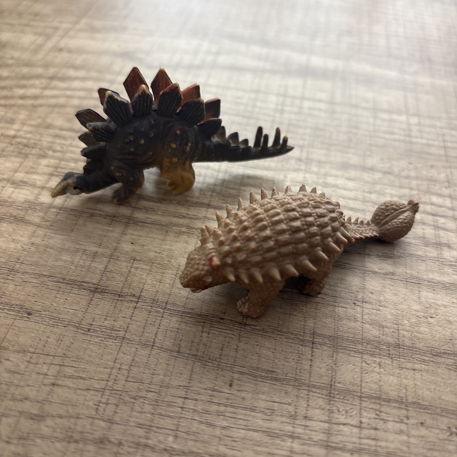 VTG 1972 & 1973 InPro Stegosaurus & Ankylosaurus Plastic DINOSAUR Figures Lot2