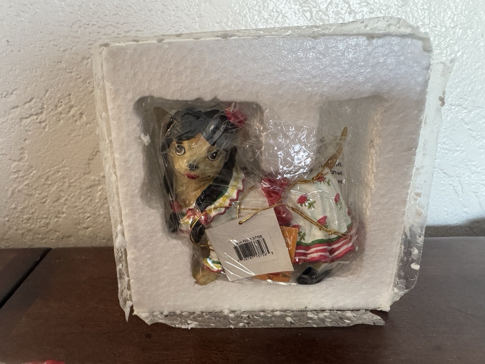 AYE CHIHUAHUA “MEXICAN DANCER” Westland Giftware Collection 2011