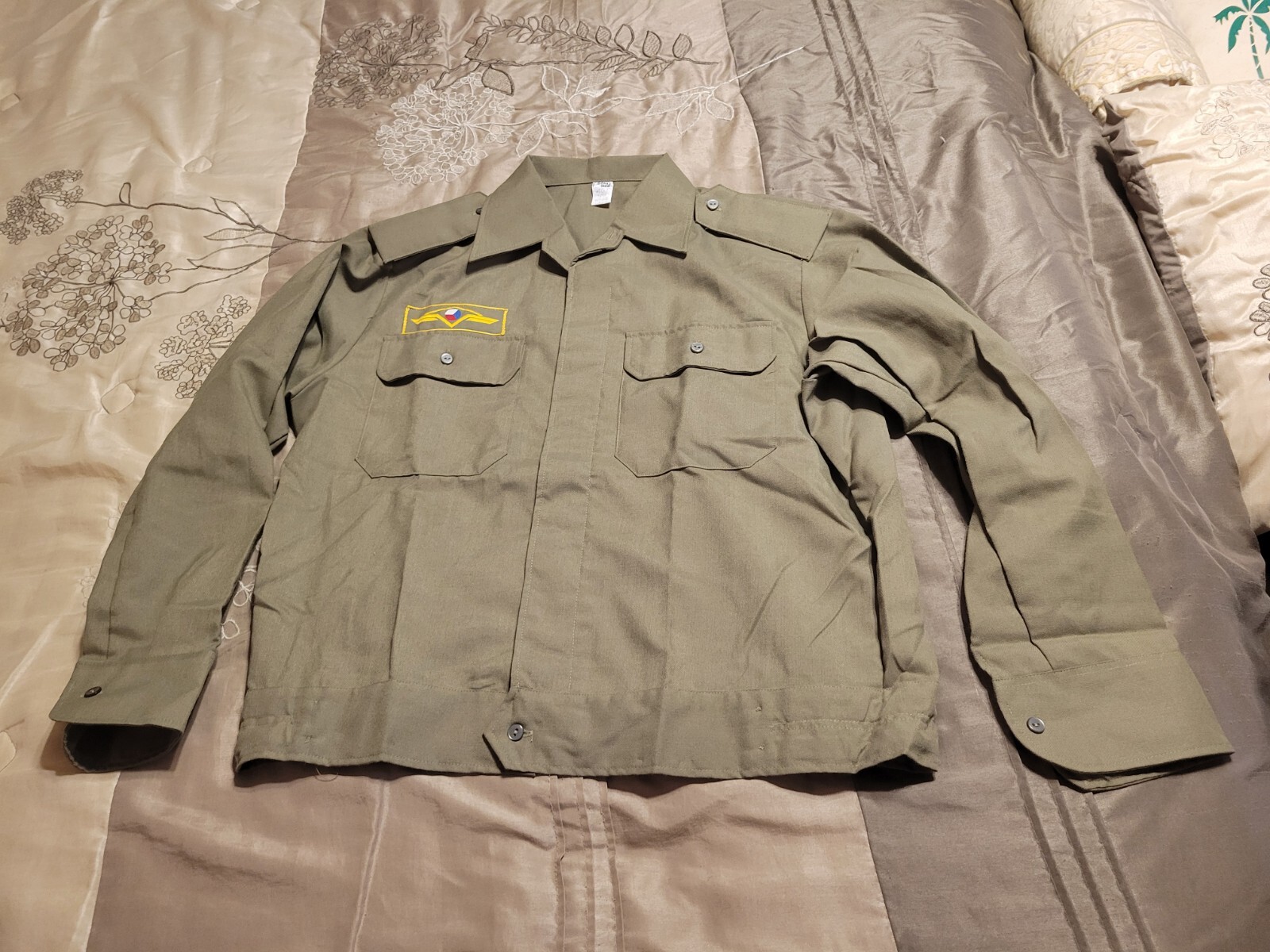 Rare SOHAJ 1988 VINTAGE CZECH ARMY / AIR FORCE FIELD SHIRT Size 40 Medium Rare SOHAJ 1988 VINTAGE CZECH ARMY / AIR FORCE FIELD SHIRT Size 40 Medium