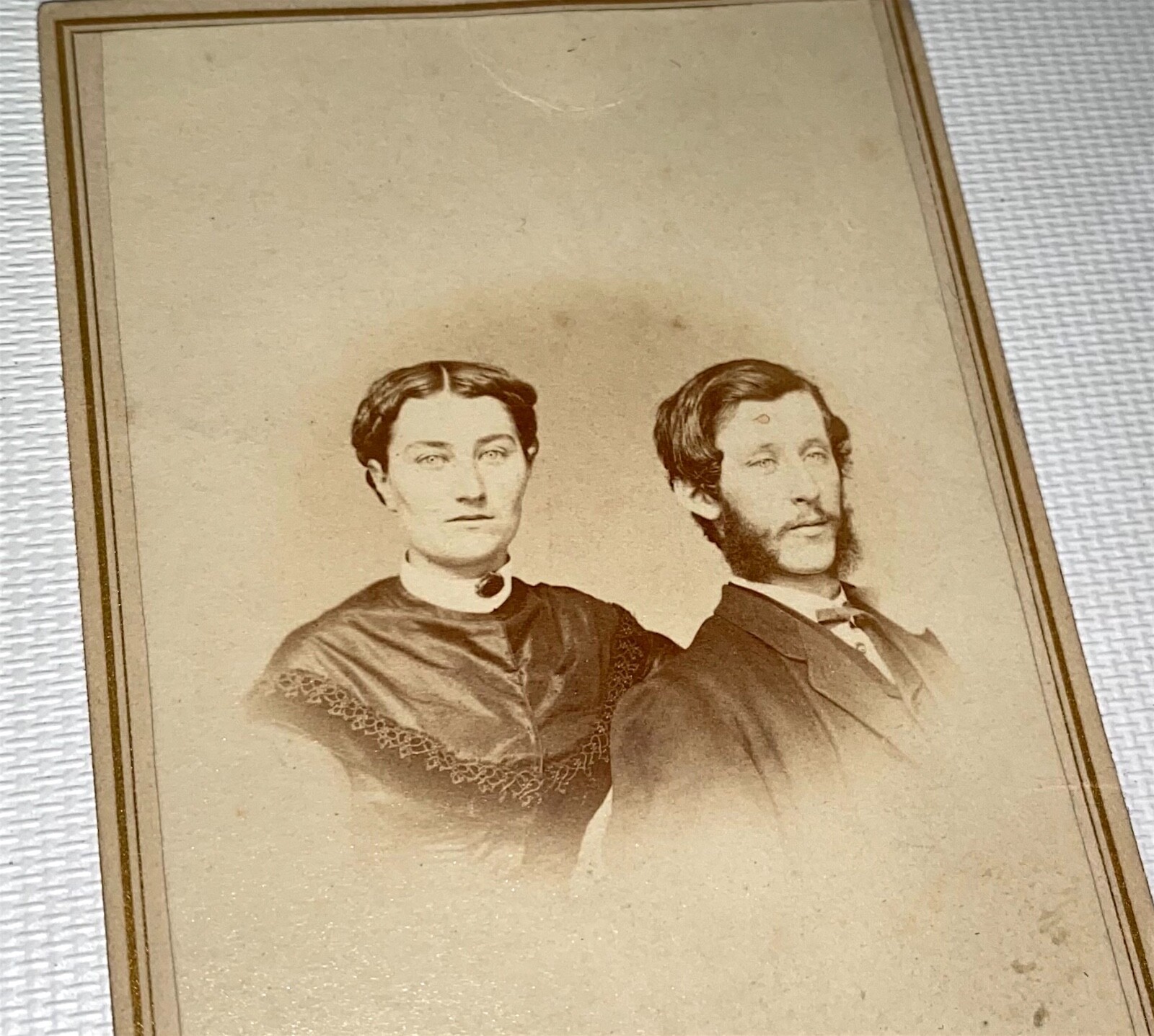 Antique Victorian American Civil War Era Fashion Beautiful Couple CDV Photo US