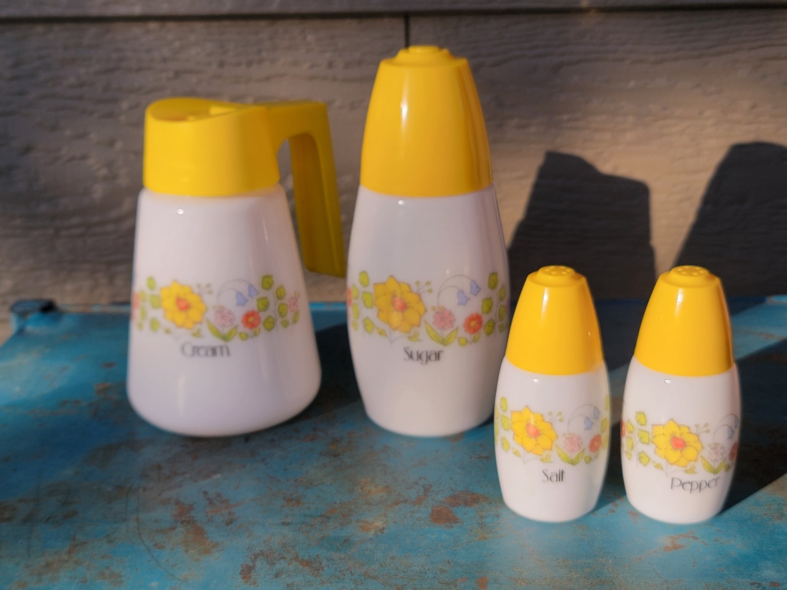 Vintage Gemco Westinghouse Milk Glass Corelle Meadow Salt & Pepper Shakers Vintage Gemco Westinghouse Milk Glass Corelle Meadow Salt & Pepper Shakers