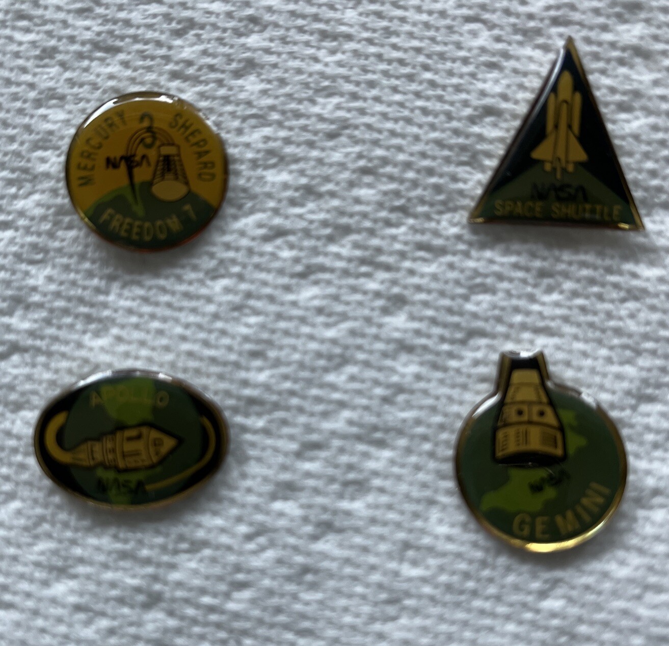 Vintage NASA Set of 4 Lapel Pins Space Shuttle, Apollo, Mercury & Gemini Vintage NASA Set of 4 Lapel Pins Space Shuttle, Apollo, Mercury & Gemini