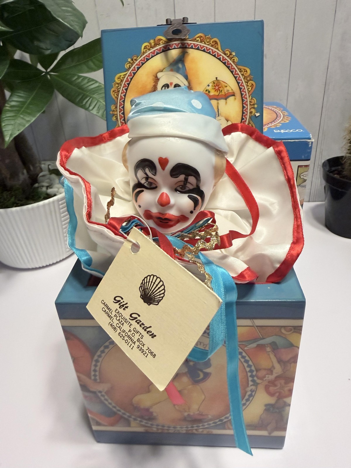 Vintage 1985 Enesco Willie The Clown Musical Jack In Box Medium Circus Decor