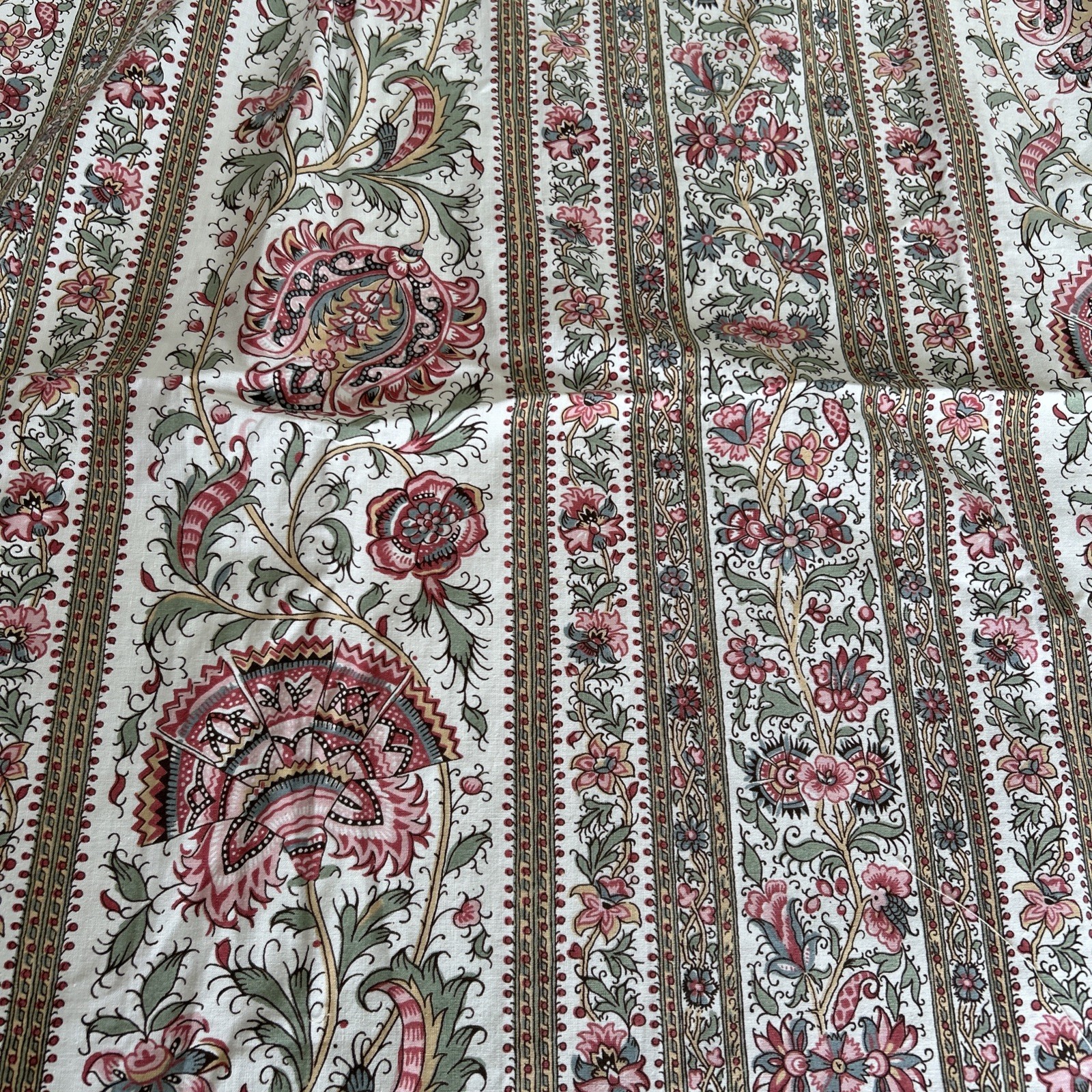 Vintage Pair Of Curtains Sanderson Pink& Green Paisley Design,112cm wide x 162D Vintage Pair Of Curtains Sanderson Pink& Green Paisley Design,112cm wide x 162D