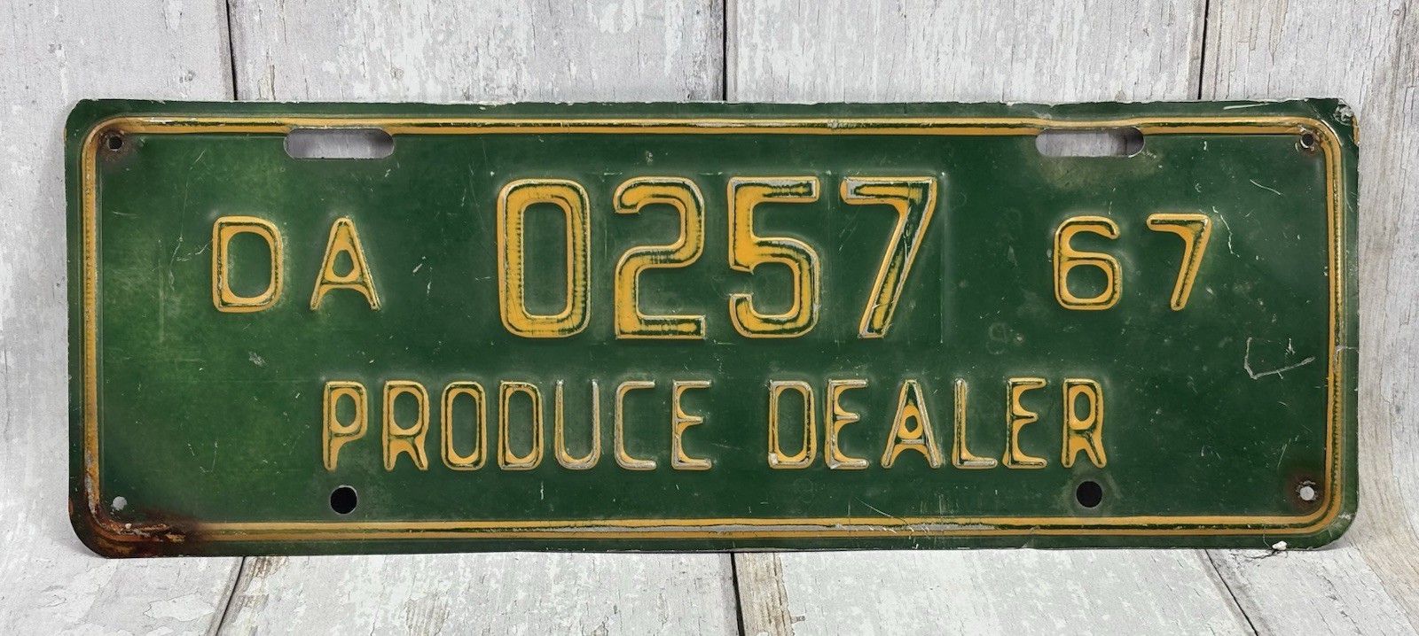 1967 Washington Produce Dealer License Plate DA Dept Agriculture Rare Vintage