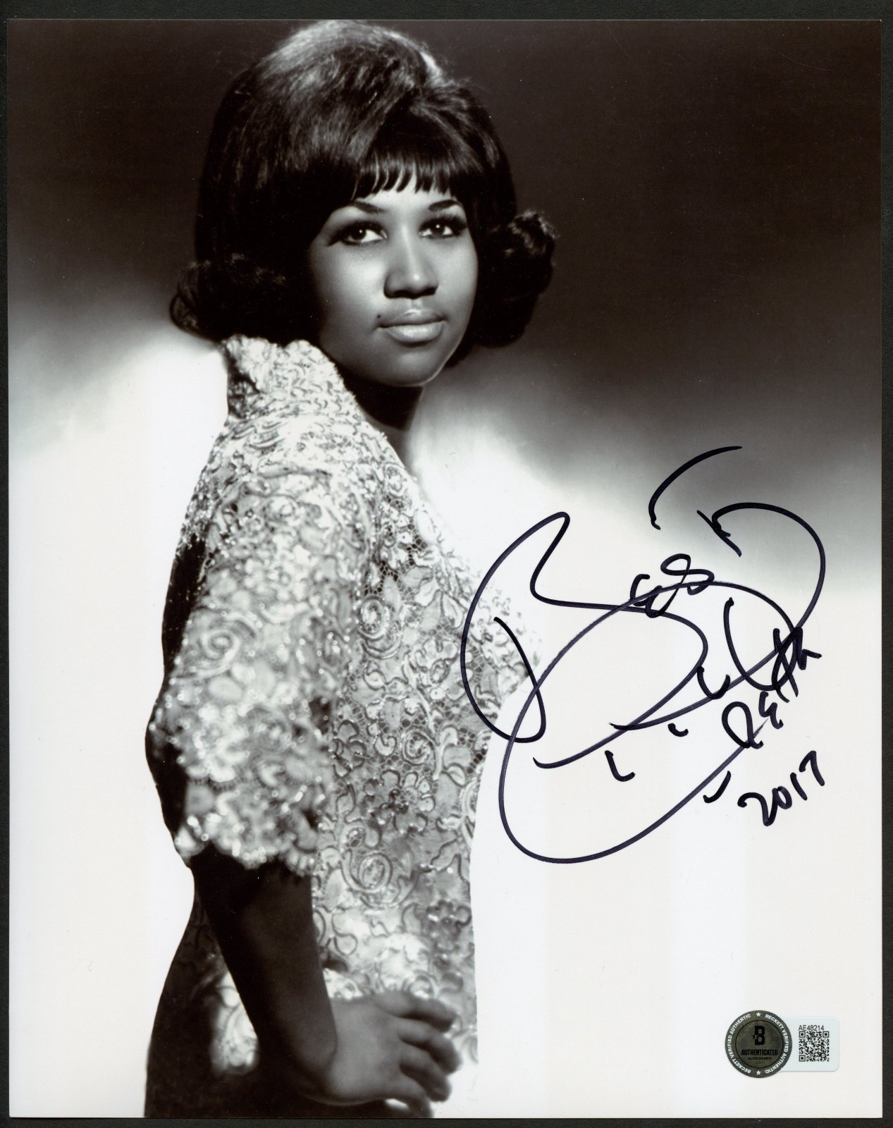 Aretha Franklin signed autograph 8x10 Photo Gospel Singer BAS Full Letter