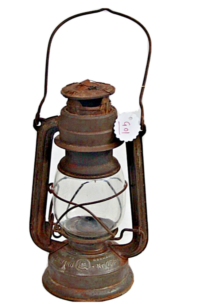 Vintage German Feuerhand Kerosene Lantern No. 275: Rustic Industrial Decor