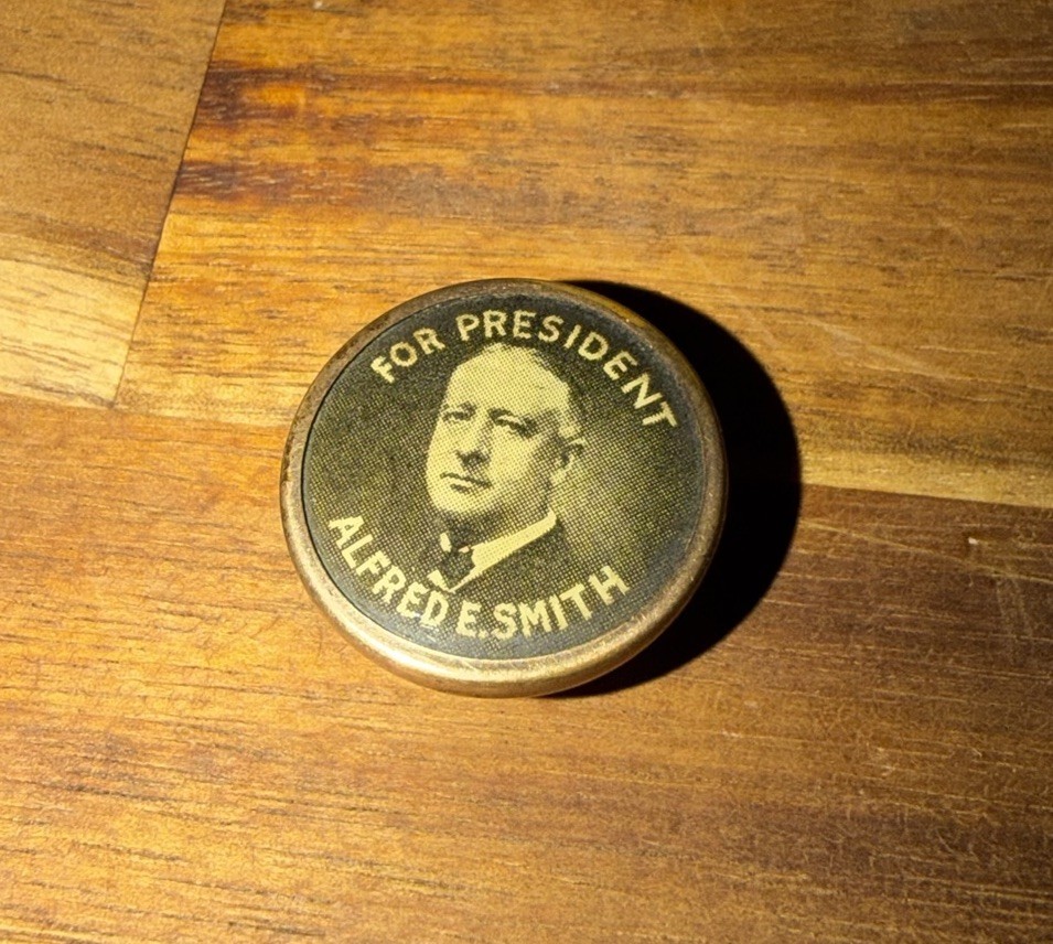 VTG Alfred E. Smith For President 1928 Metal Screwback Shirt Pin Campaign VTG Alfred E. Smith For President 1928 Metal Screwback Shirt Pin Campaign