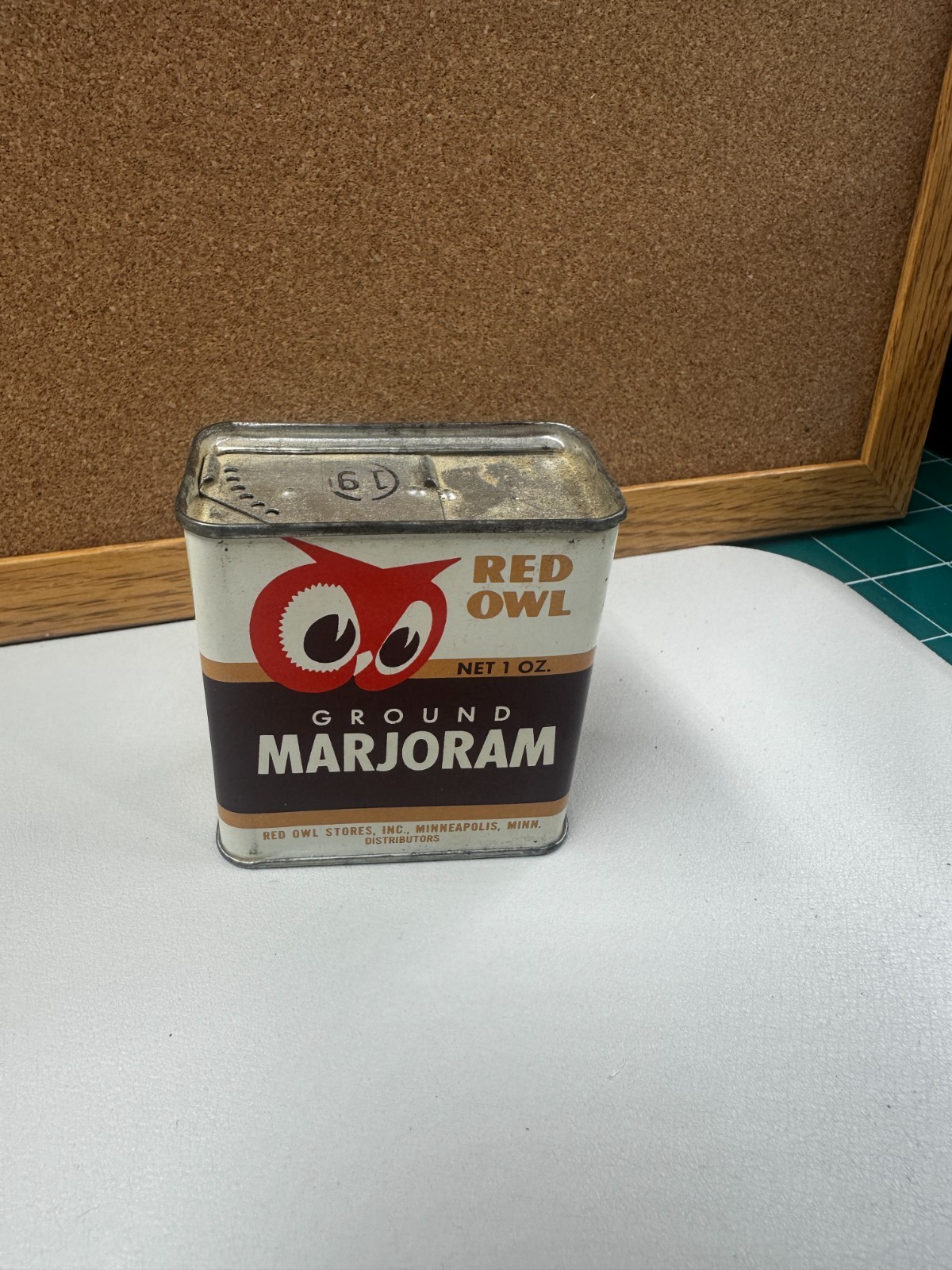 Vintage 1948 Red Owl Ground Marjoram Metal Spice Tin – 1 oz Minneapolis, MN Vintage 1948 Red Owl Ground Marjoram Metal Spice Tin – 1 oz Minneapolis, MN