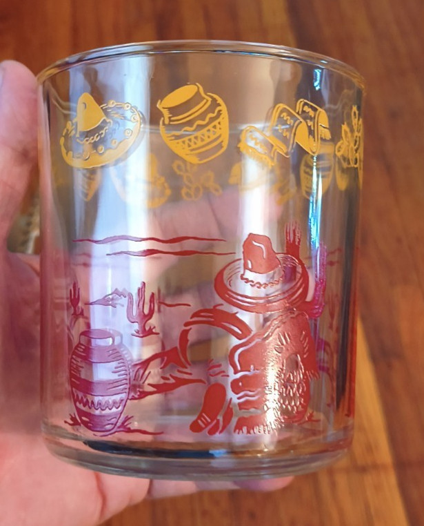 Vintage Anchor Hocking Mexican Siesta Glass 4 by 4\ Vintage Anchor Hocking Mexican Siesta Glass 4 by 4\