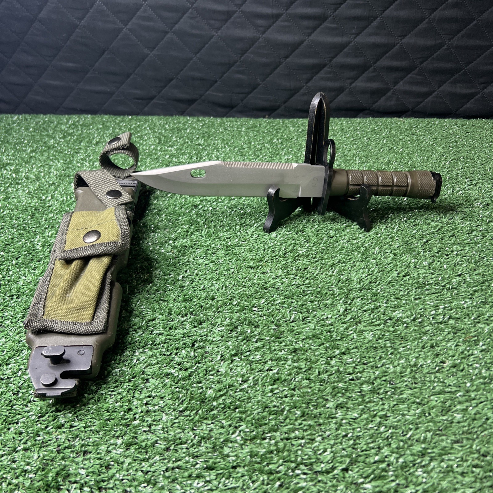 US Army M 9 Bayo Knife w/ Multifuncitonal Sheath Blade Stainless Steel - Repro US Army M 9 Bayo Knife w/ Multifuncitonal Sheath Blade Stainless Steel - Repro