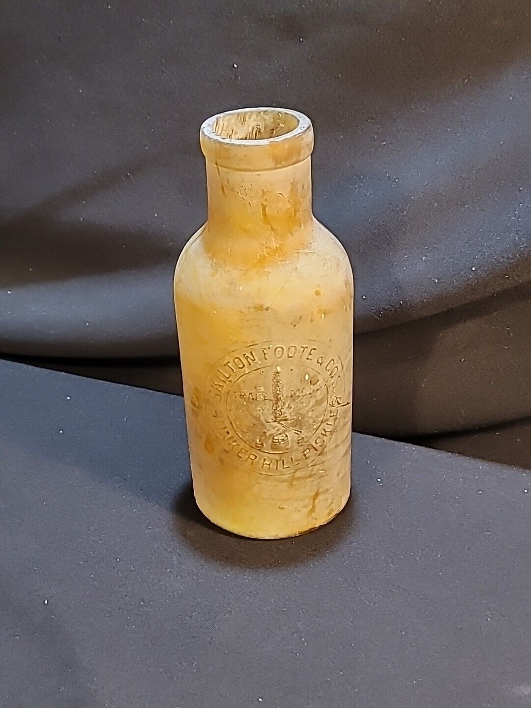 1880's BUNKER HILL PICKLES Skilton Foote & Co Frosted Finish Amber Honey Pickle