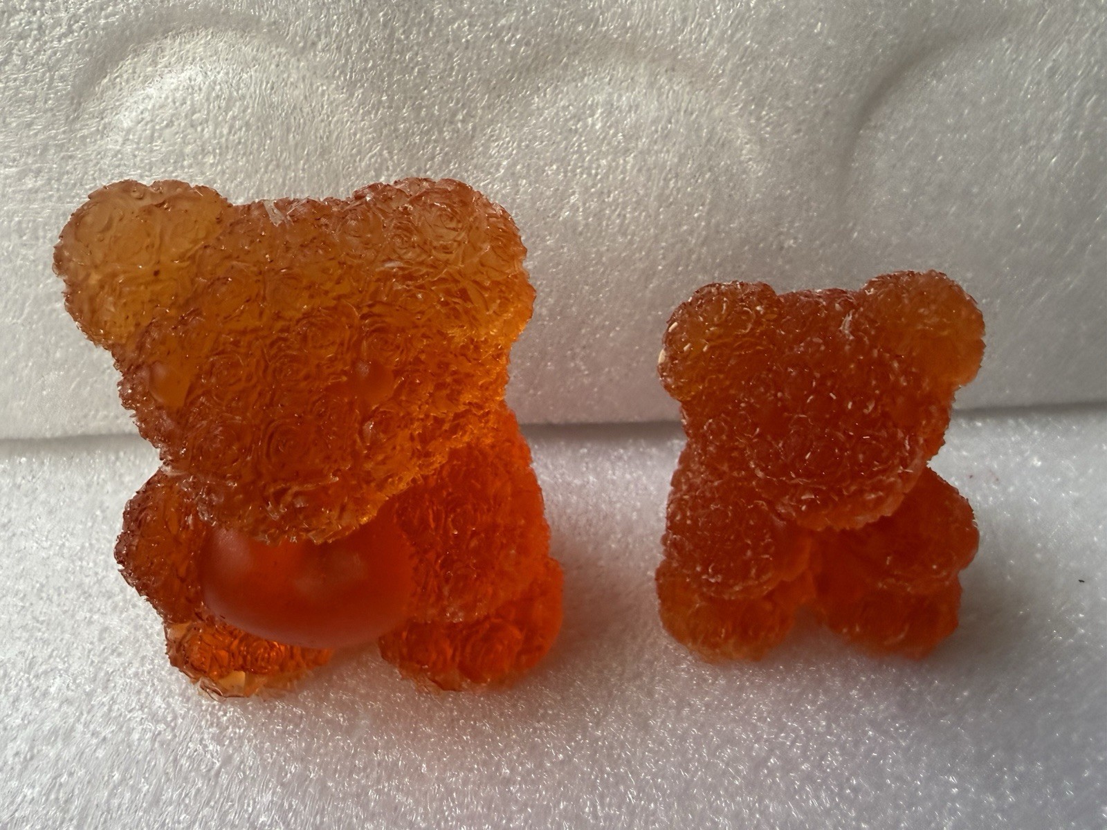 Resin Teddy Bears, 2 1/2 & 3 Inches Tall Unpainted In Orange Resin Color. Resin Teddy Bears, 2 1/2 & 3 Inches Tall Unpainted In Orange Resin Color.