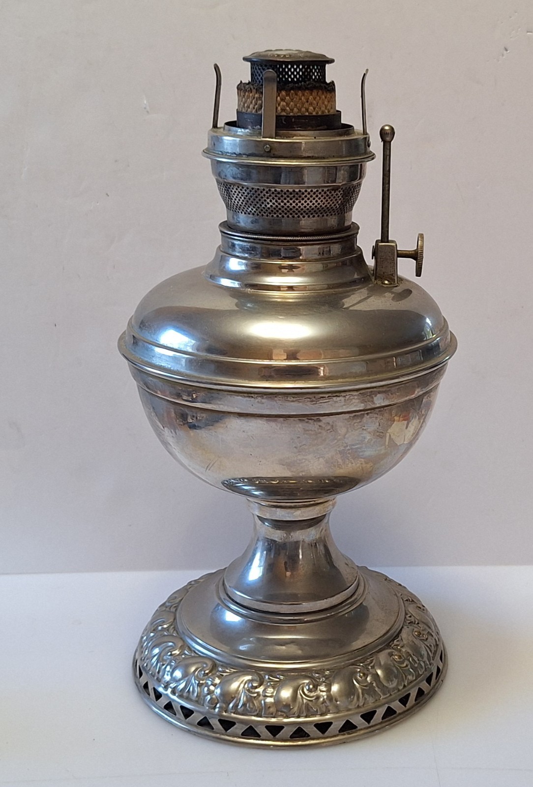 Antique Bradley & Hubbard Rayo Kerosene Oil Parlor Lamp Nickel Brass