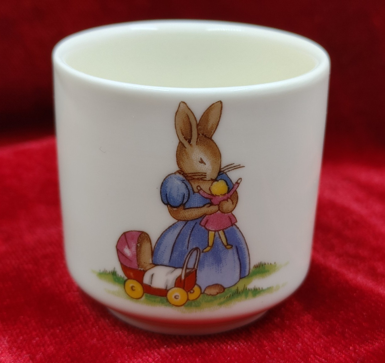 Vintage Royal Doulton BUNNYKINS 2\