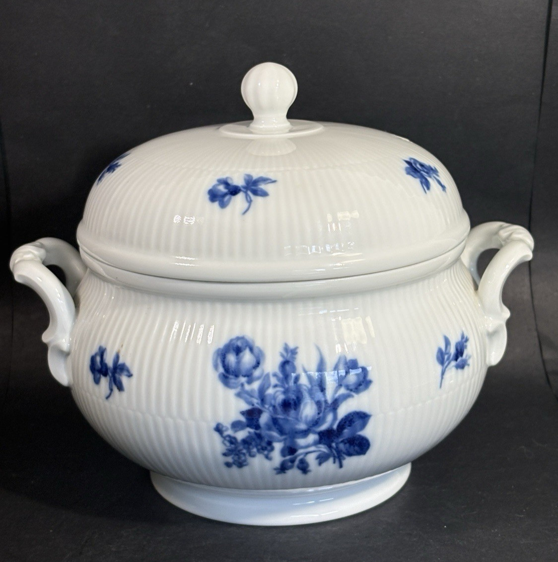 Vintage Heinrich Residenz Hochst Blaue Blume Porcelain Lidded Small Tureen 