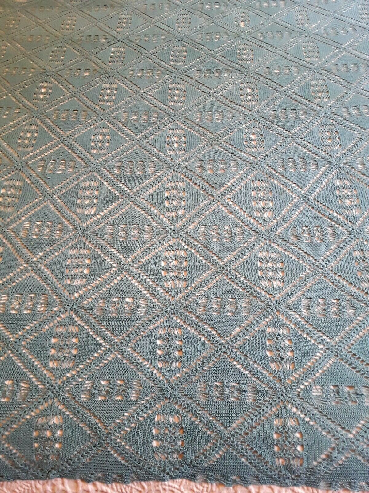 Vtg Finely Crocheted TABLECLOTH 62\ Vtg Finely Crocheted TABLECLOTH 62\
