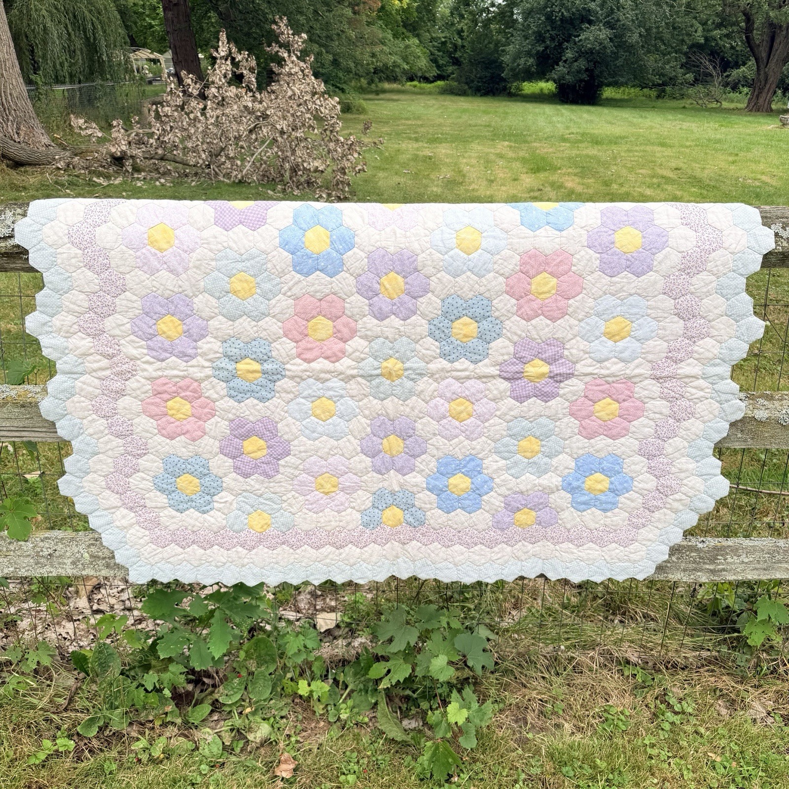 Antique Pastel 1930s Grandmother’s Flower Quilt All Hand Stitched 54” X 38”